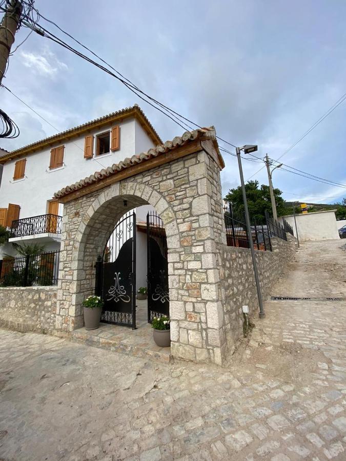 Old Town Hotel Dhermi Exterior photo